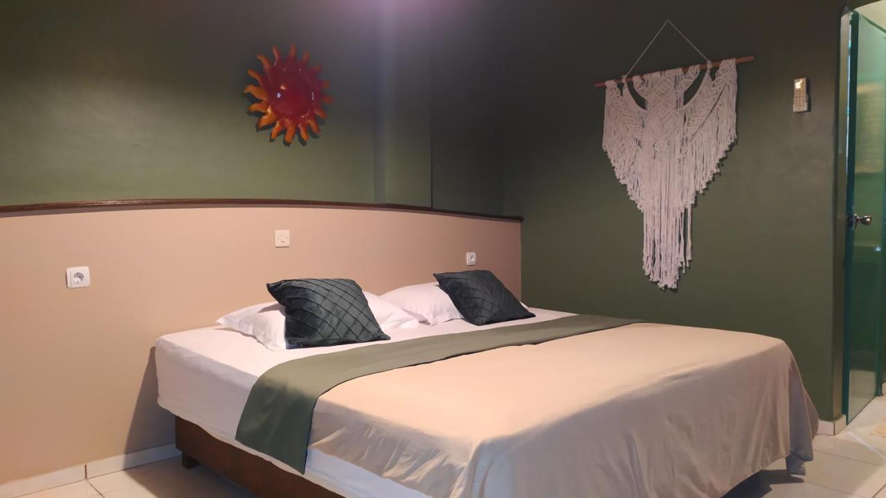 Hotel La Hasienda Kupang  Luaran gambar