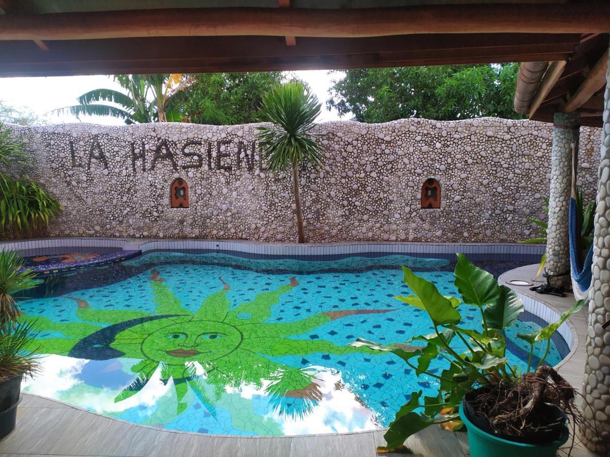Hotel La Hasienda Kupang  Luaran gambar