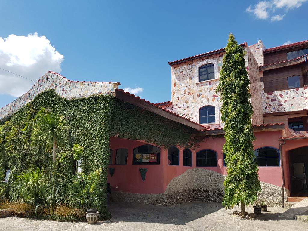 Hotel La Hasienda Kupang  Luaran gambar