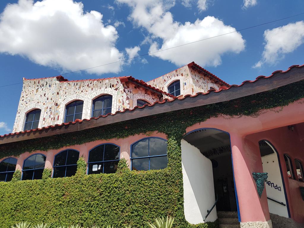 Hotel La Hasienda Kupang  Luaran gambar